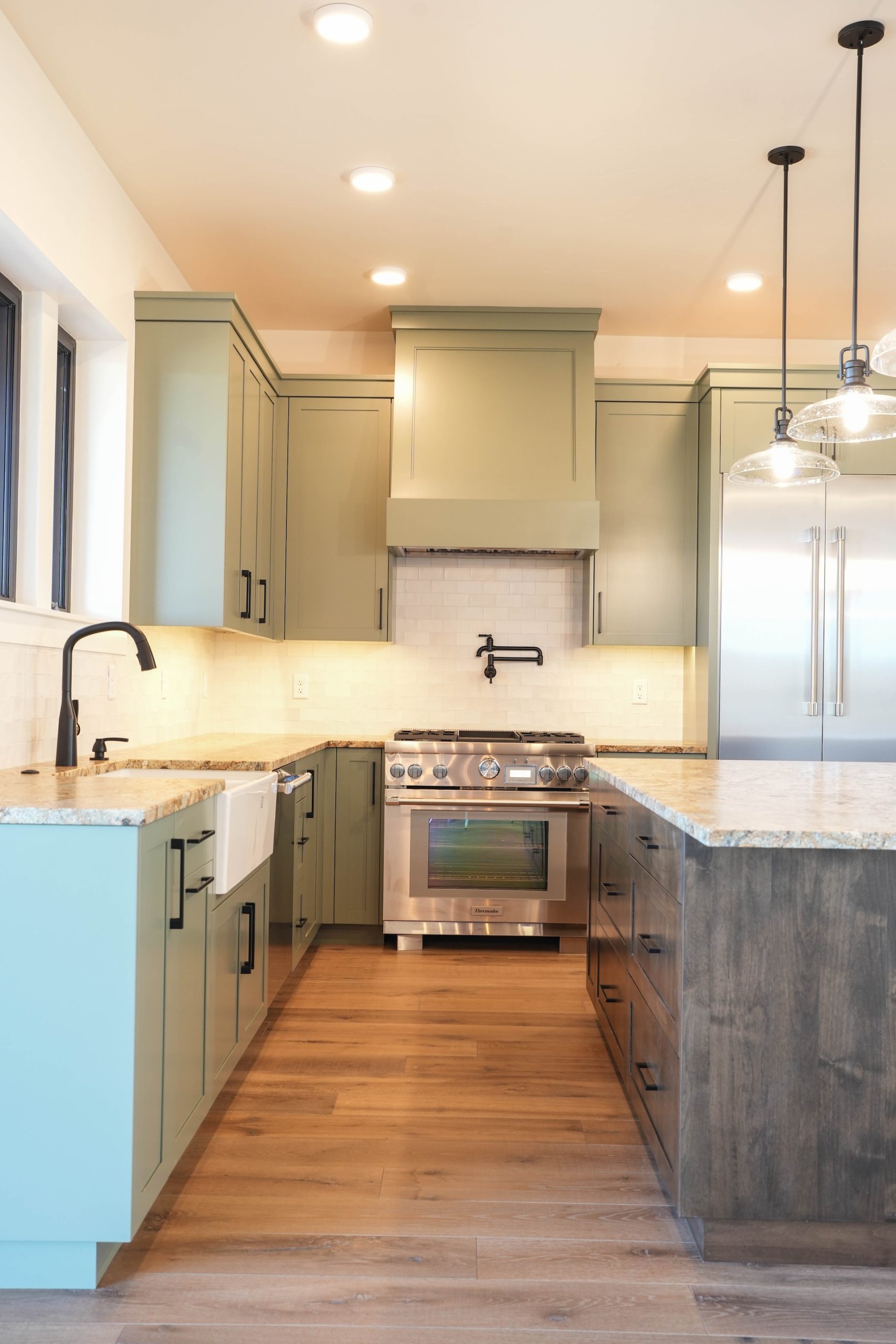 Bend Oregon custom home view mountain views by Solaire Homebuilders
