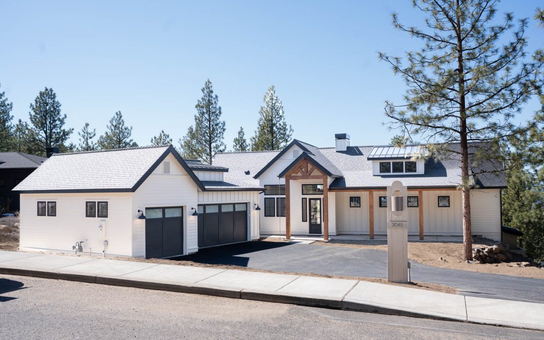 Rightsizing Retirees with a Custom Home in Awbrey Butte